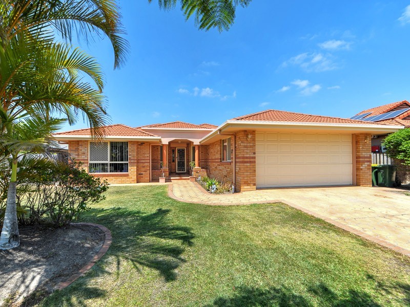 5 Pearwood Lane, Robina QLD 4226