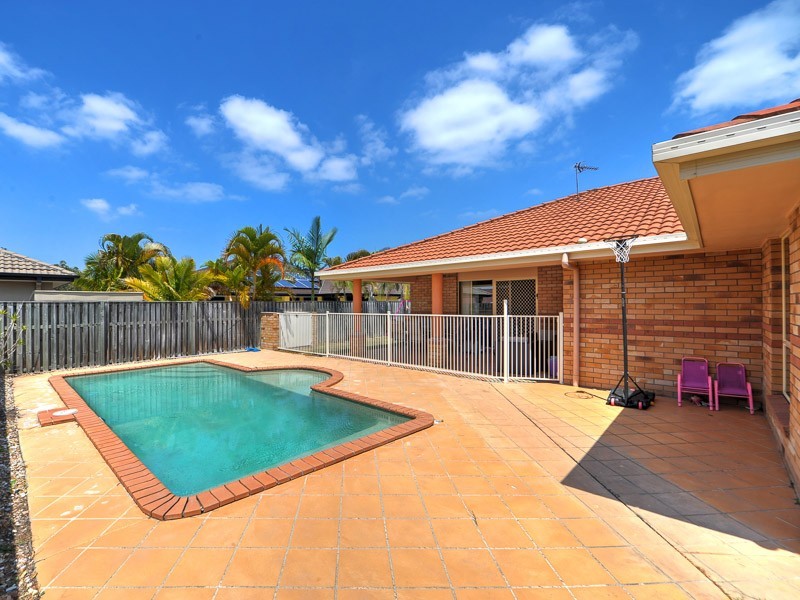 5 Pearwood Lane, Robina QLD 4226