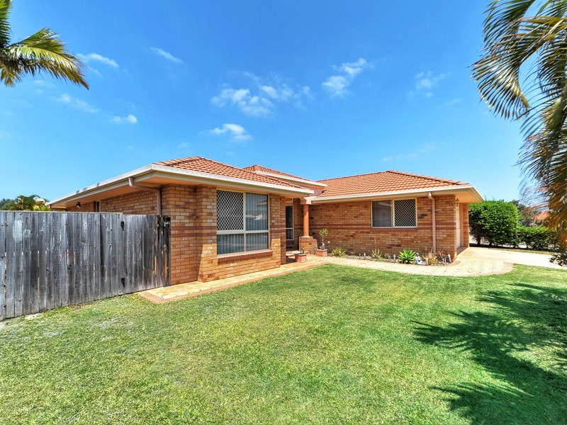 5 Pearwood Lane, Robina QLD 4226