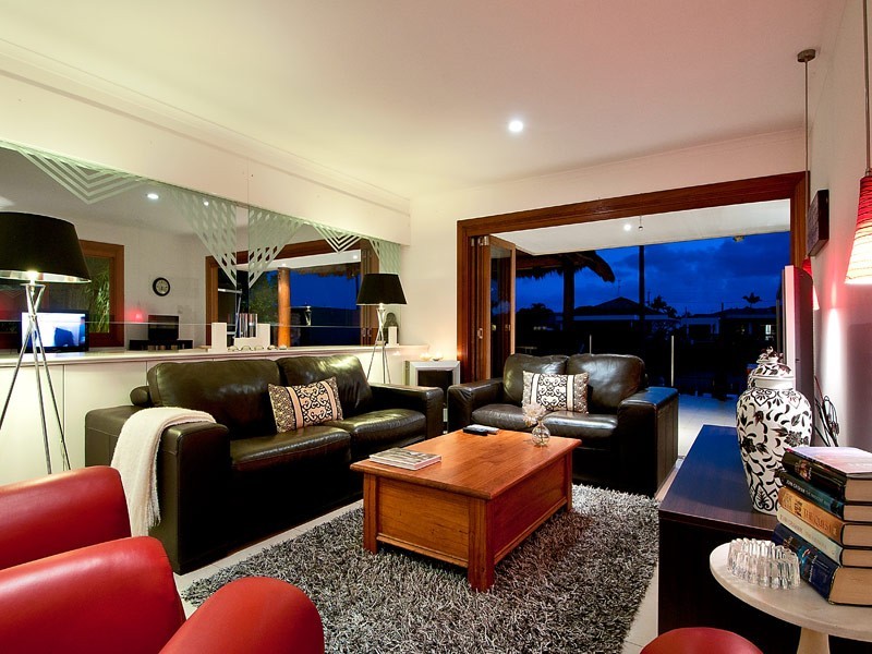 80 Salerno Street, Isle Of Capri QLD 4217