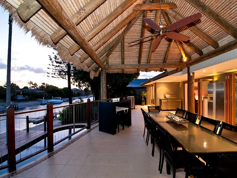 80 Salerno Street, Isle Of Capri QLD 4217