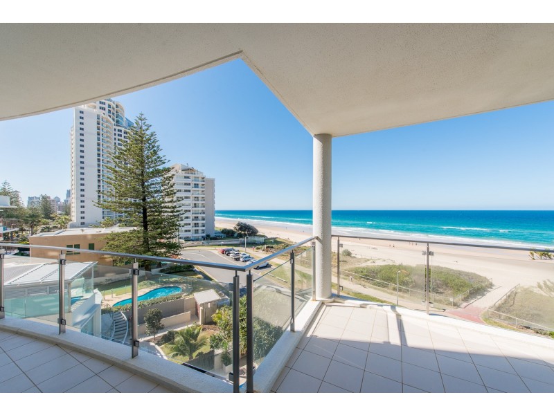 8 ‘Vogue’ 5 Broadbeach Boulevard, Broadbeach QLD 4218