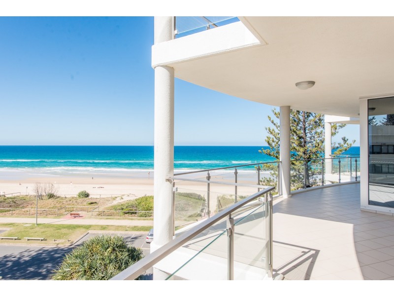 8 ‘Vogue’ 5 Broadbeach Boulevard, Broadbeach QLD 4218