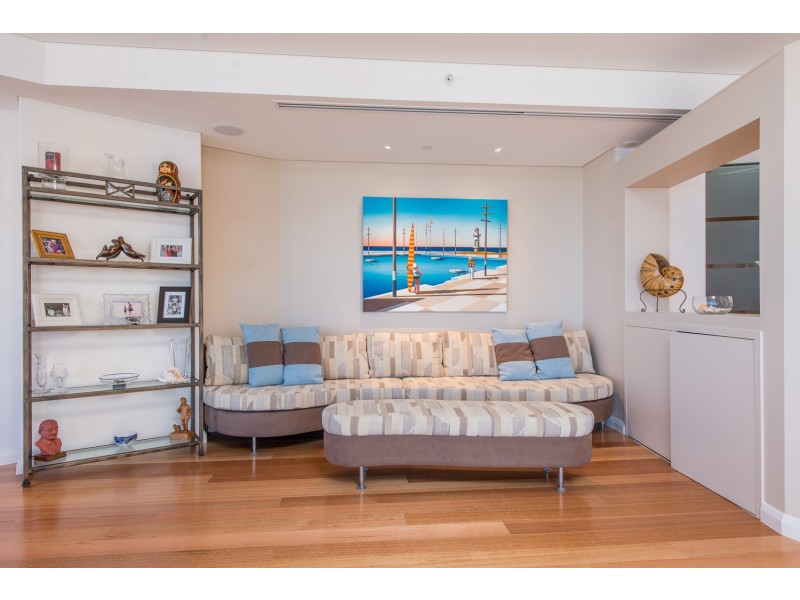 8 ‘Vogue’ 5 Broadbeach Boulevard, Broadbeach QLD 4218