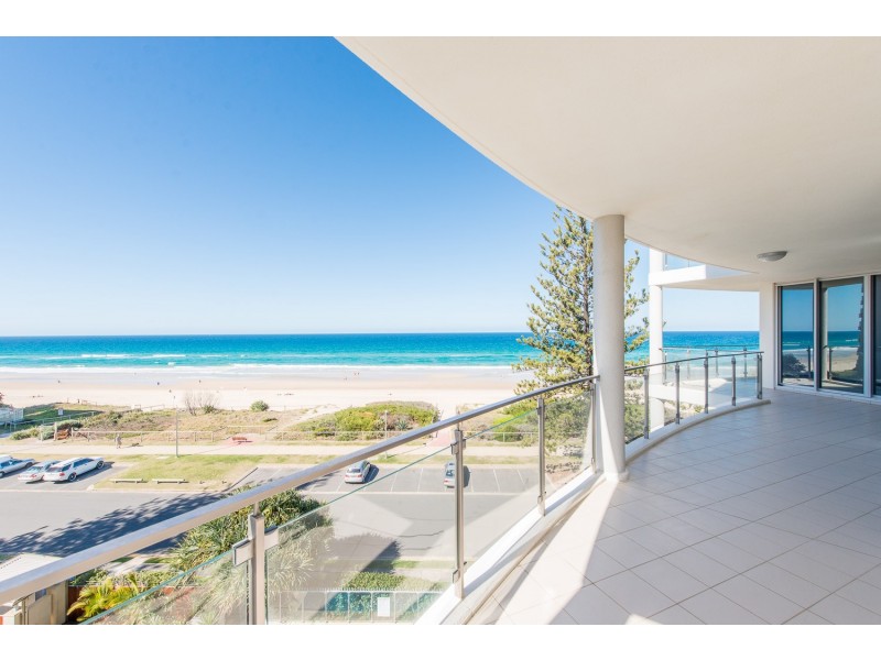 8 ‘Vogue’ 5 Broadbeach Boulevard, Broadbeach QLD 4218