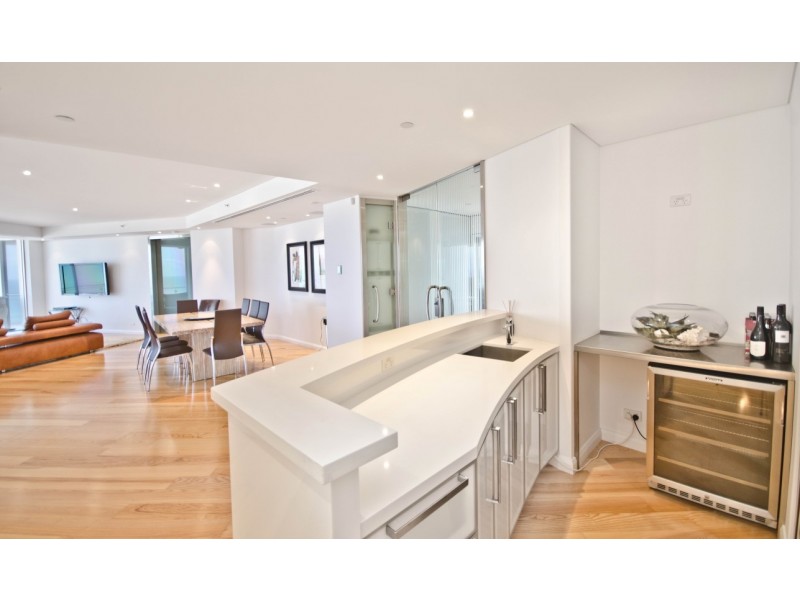 15 ‘Vogue’, 5 Broadbeach Boulevard, Broadbeach QLD 4218