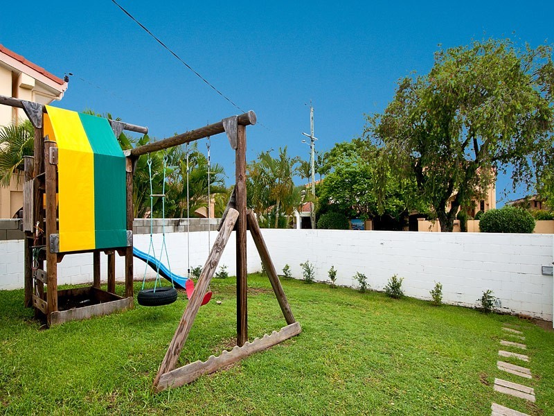 38 The Corso, Isle Of Capri QLD 4217