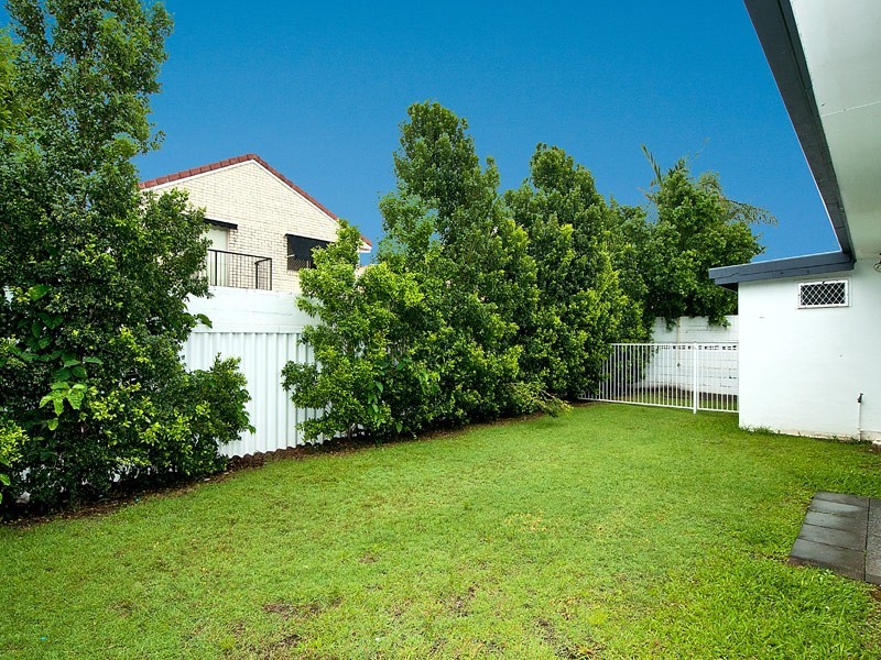 38 The Corso, Isle Of Capri QLD 4217
