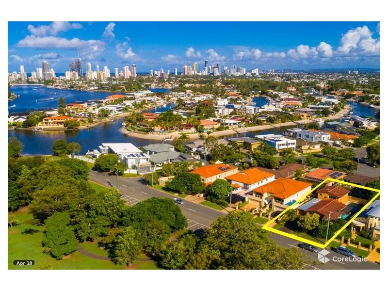 10 Crombie Ave, Bundall QLD 4217