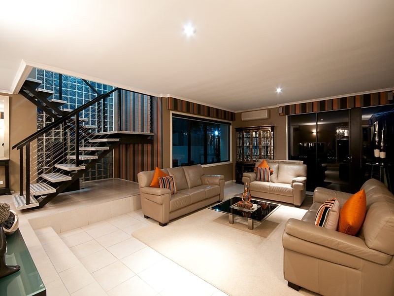 138 Amalfi Drive, Isle Of Capri QLD 4217