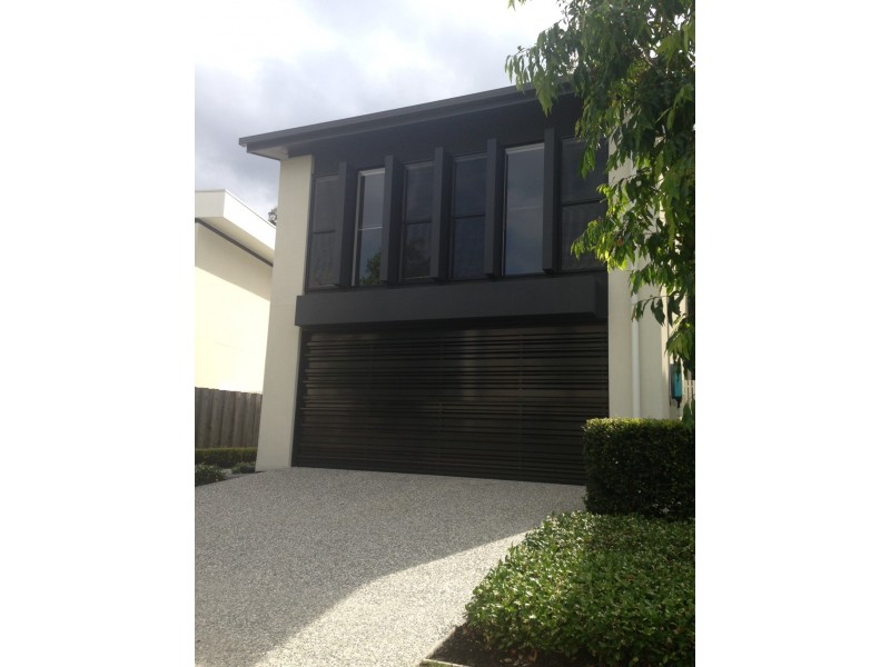 894 Medinah Ave, Robina QLD 4226