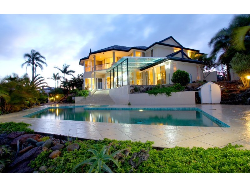 21 Cheval Court, Benowa Waters QLD 4217