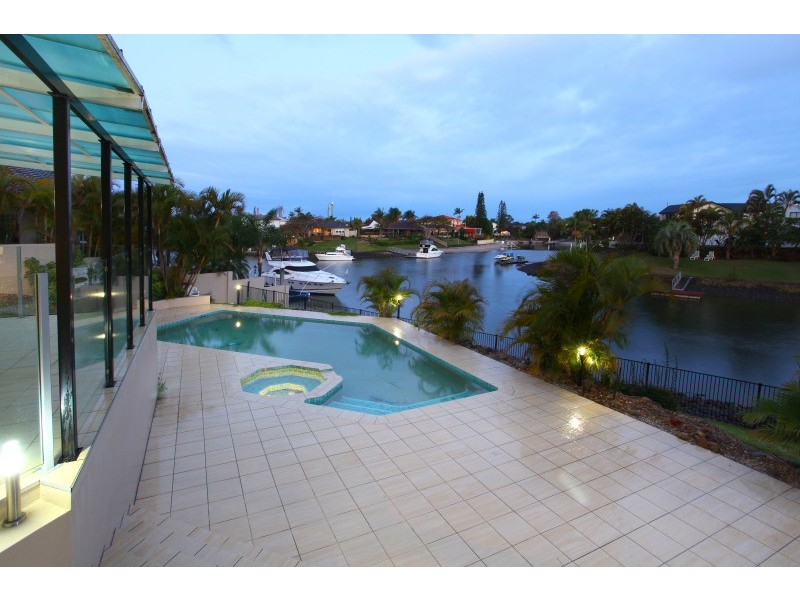 21 Cheval Court, Benowa Waters QLD 4217