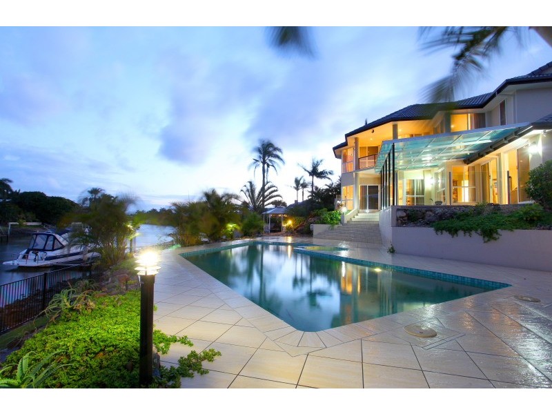 21 Cheval Court, Benowa Waters QLD 4217