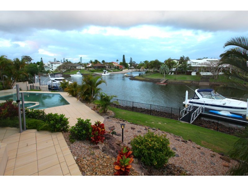 21 Cheval Court, Benowa Waters QLD 4217