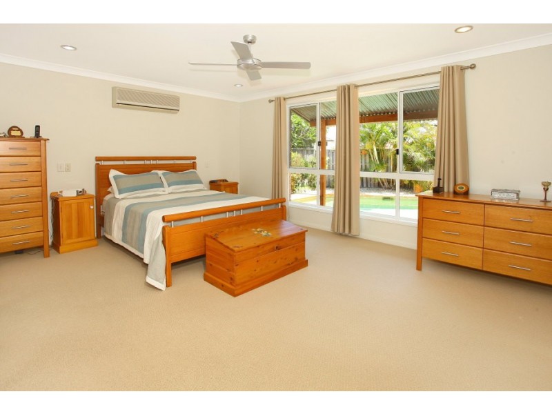 121 Port Jackson Blvd, Clear Island Waters QLD 4226