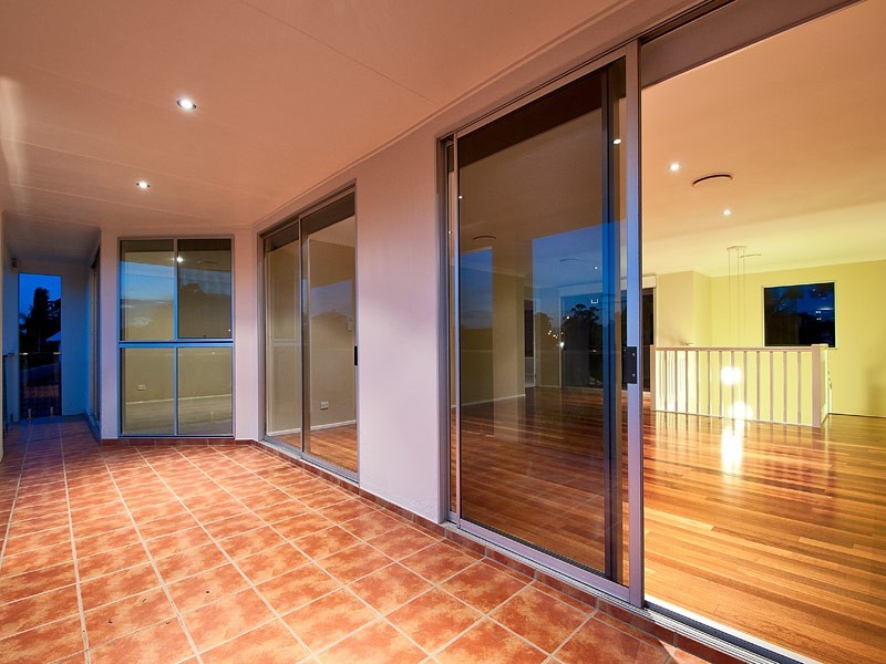 18 Gibraltar Drive, Isle Of Capri QLD 4217