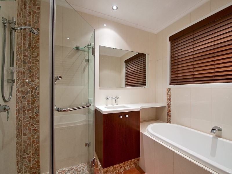 18 Gibraltar Drive, Isle Of Capri QLD 4217