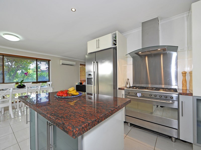 1 Bilgola Place, Robina QLD 4226