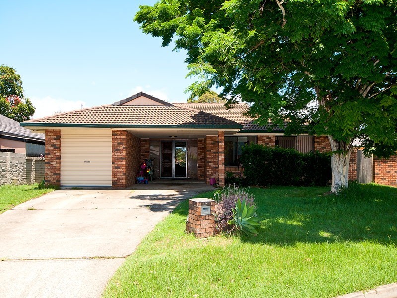 8 Nootka Court, Broadbeach Waters QLD 4218