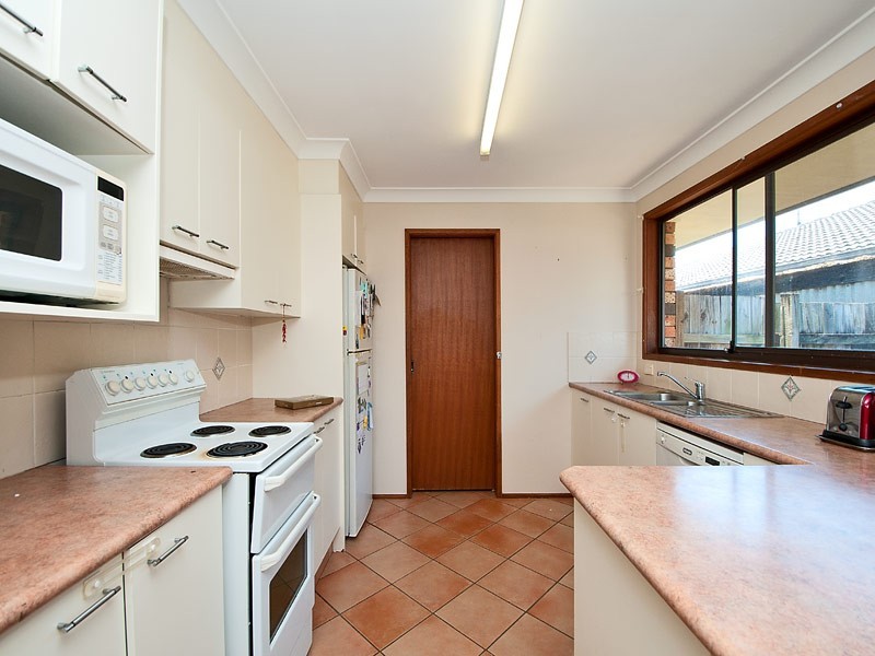 8 Nootka Court, Broadbeach Waters QLD 4218