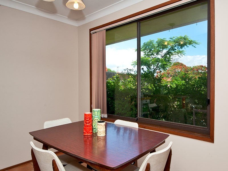 8 Nootka Court, Broadbeach Waters QLD 4218