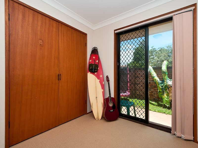 8 Nootka Court, Broadbeach Waters QLD 4218