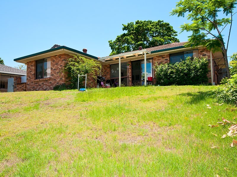 8 Nootka Court, Broadbeach Waters QLD 4218