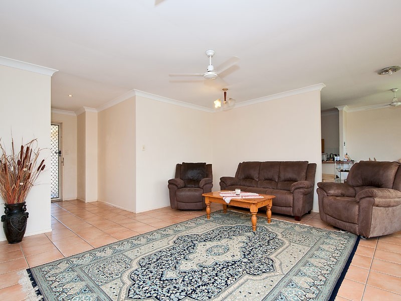 10 Nootka Court, Broadbeach Waters QLD 4218