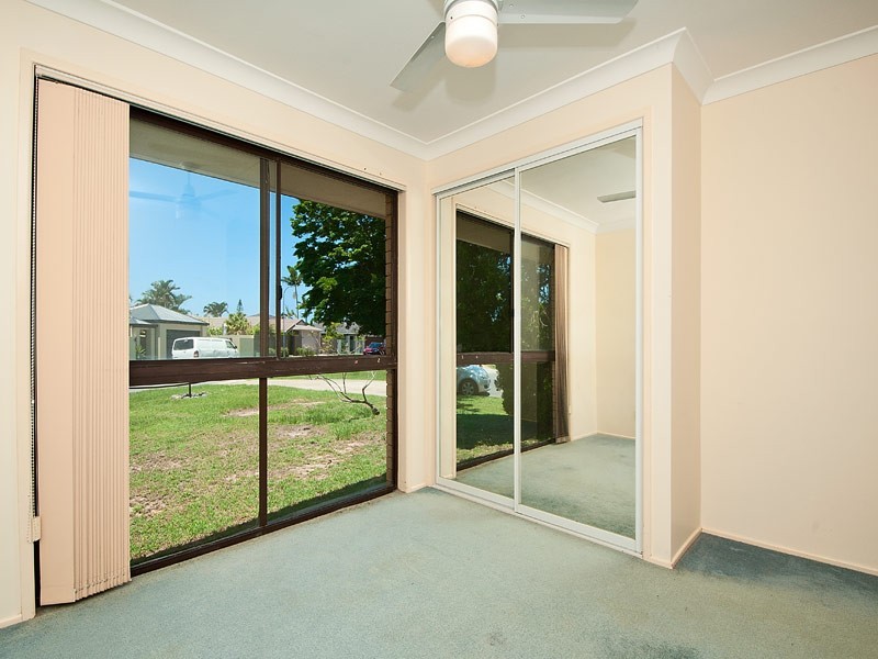 10 Nootka Court, Broadbeach Waters QLD 4218