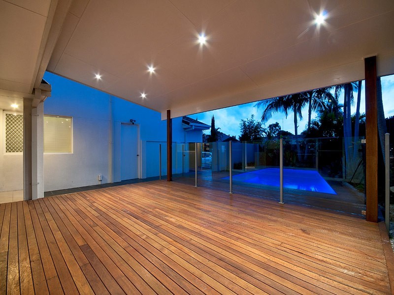 20 Maureen Crt, Broadbeach Waters QLD 4218