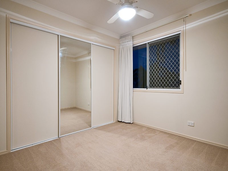 20 Maureen Crt, Broadbeach Waters QLD 4218