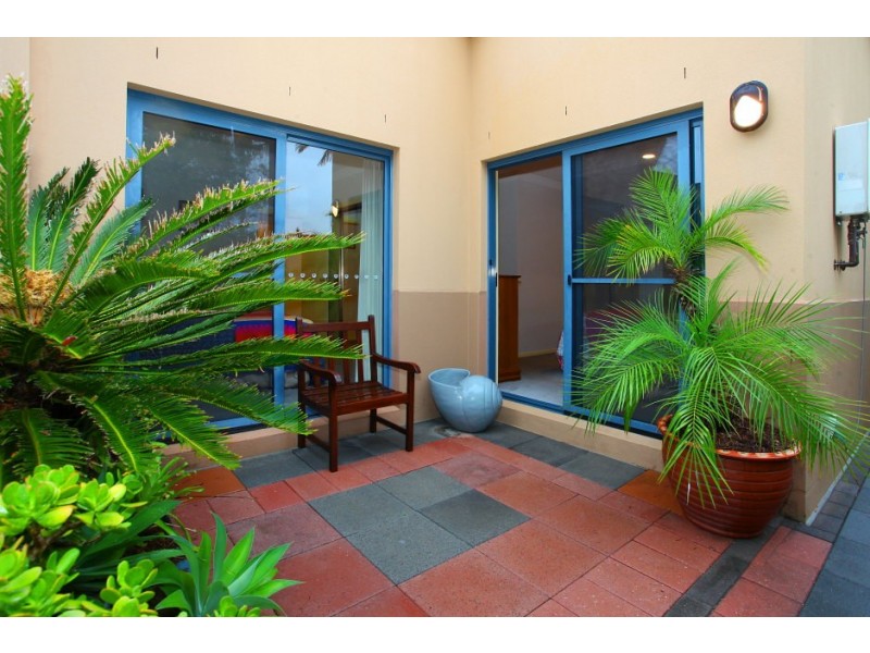 17 ‘Lake Hills’ 117 Palm Meadows Drive, Carrara QLD 4211