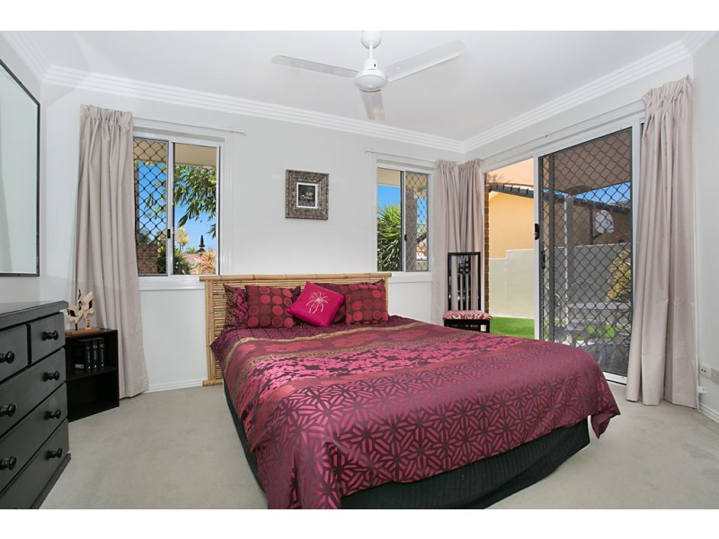 38 Barrier Reef Drive, Mermaid Waters QLD 4218