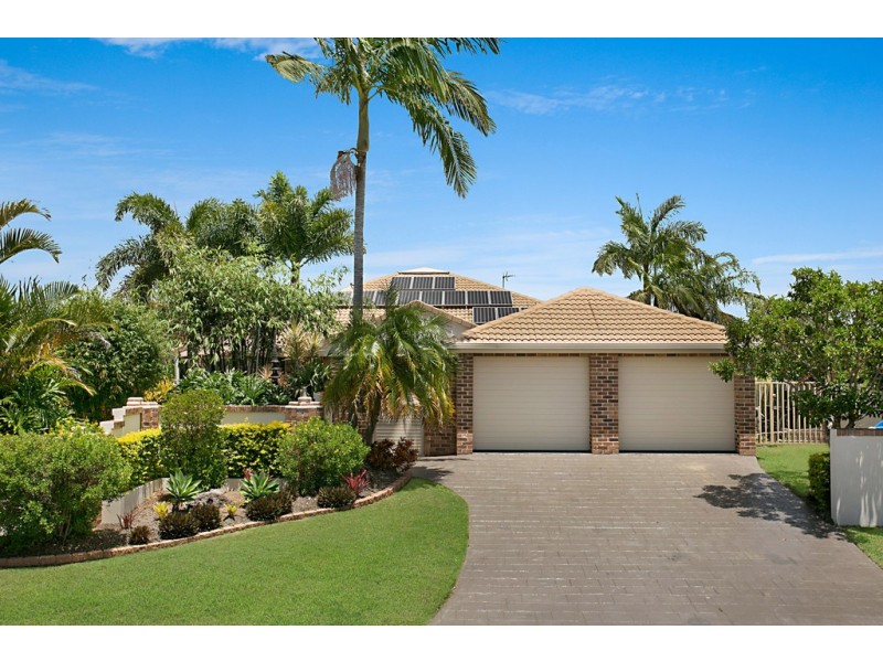 38 Barrier Reef Drive, Mermaid Waters QLD 4218