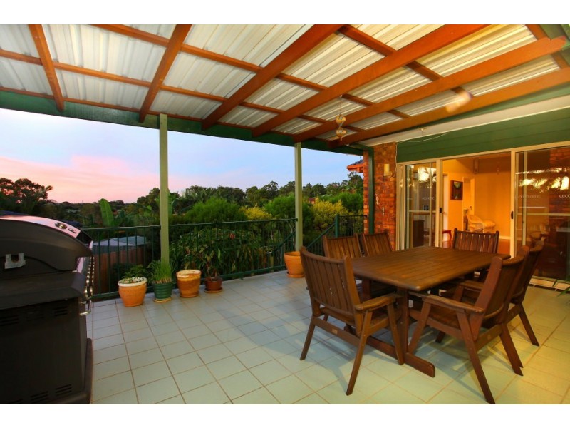4 Wattle Glen Place, Robina QLD 4226