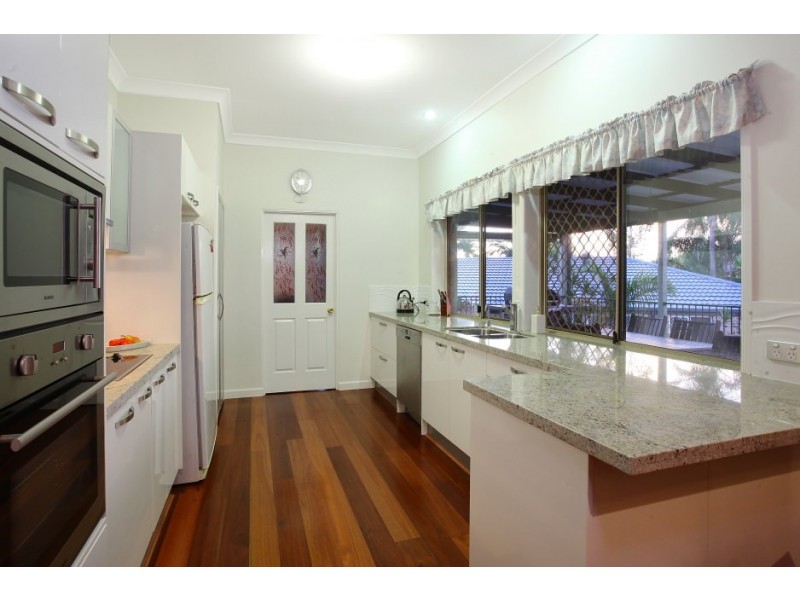 4 Wattle Glen Place, Robina QLD 4226