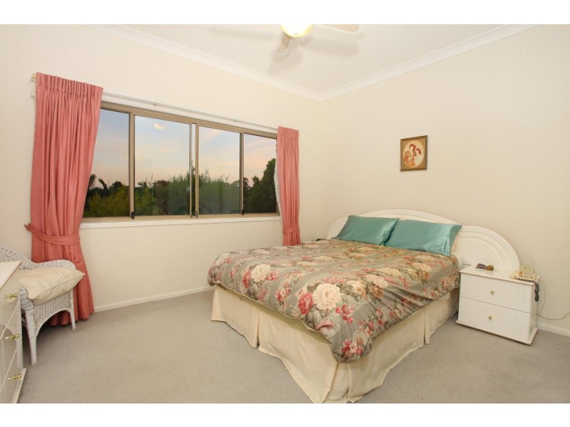 4 Wattle Glen Place, Robina QLD 4226