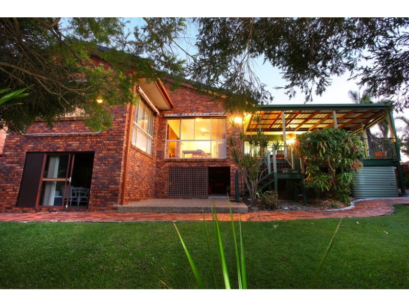 4 Wattle Glen Place, Robina QLD 4226