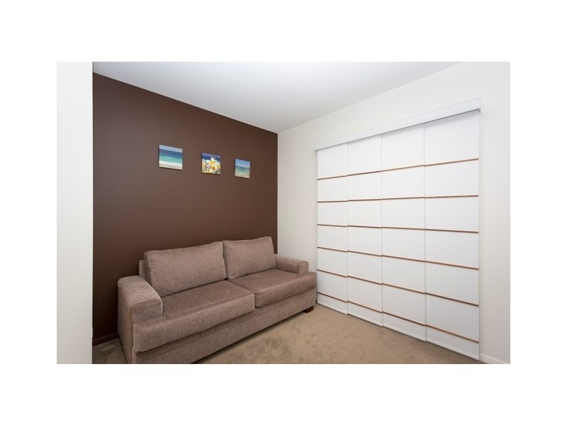 2857 Virginia Drive, Hope Island QLD 4212