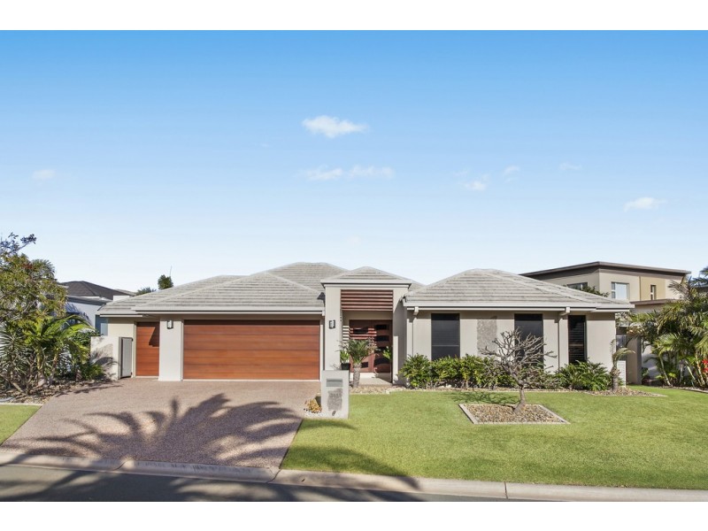 2857 Virginia Drive, Hope Island QLD 4212
