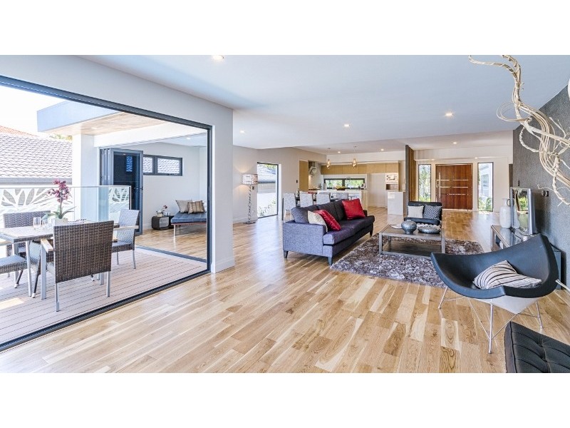 12 Neptune Court, Paradise Waters QLD 4217