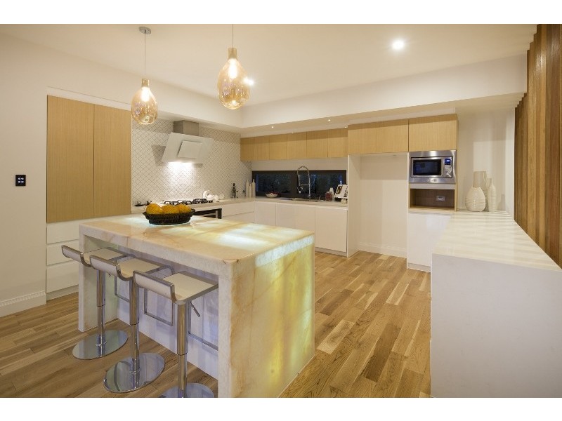 12 Neptune Court, Paradise Waters QLD 4217