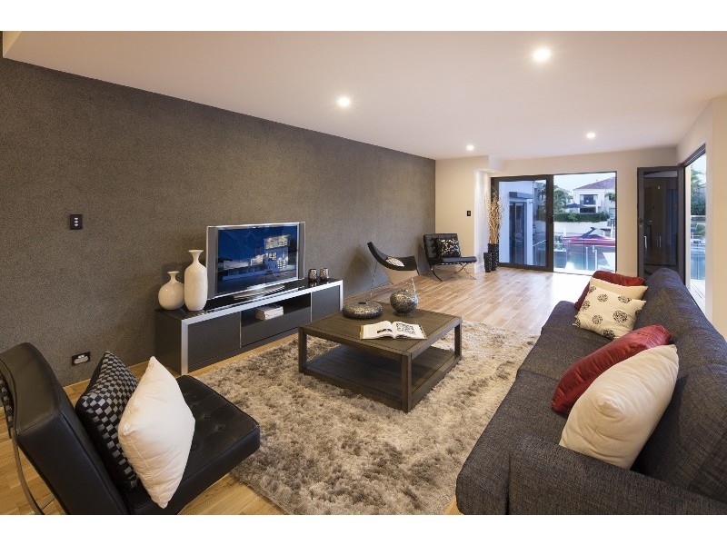 12 Neptune Court, Paradise Waters QLD 4217