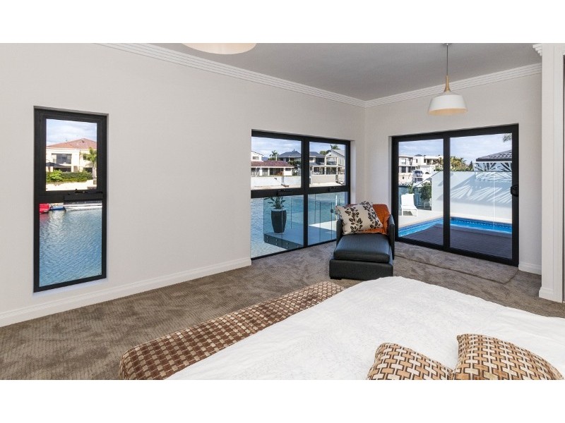 12 Neptune Court, Paradise Waters QLD 4217