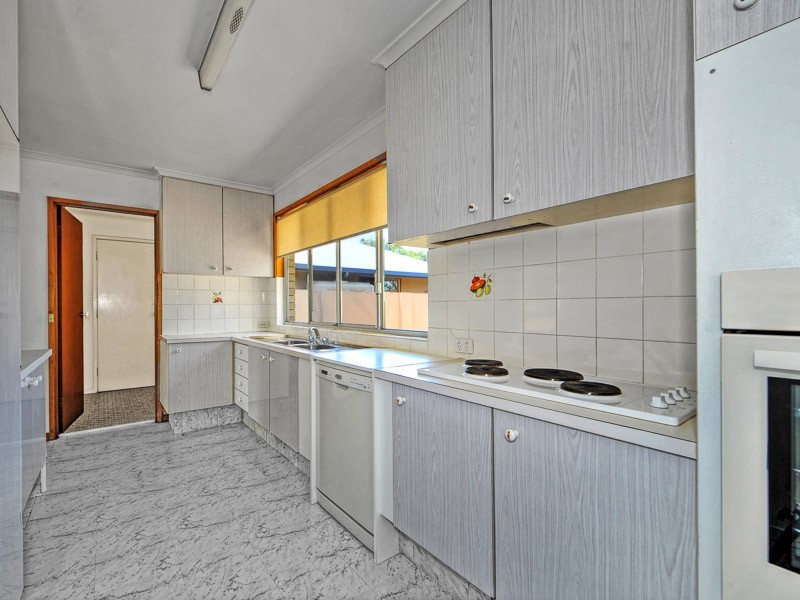 7 Binda Place, Sorrento QLD 4217