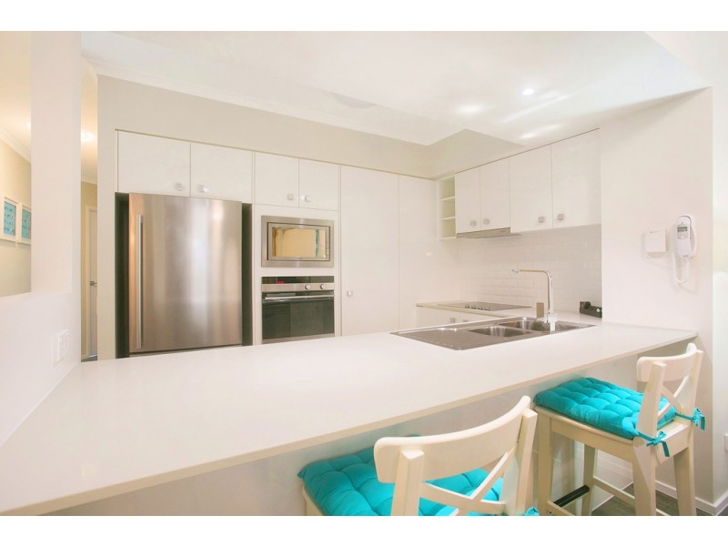 19 ‘Diamond Beach’ 10 Alexandra Ave, Mermaid Beach QLD 4218