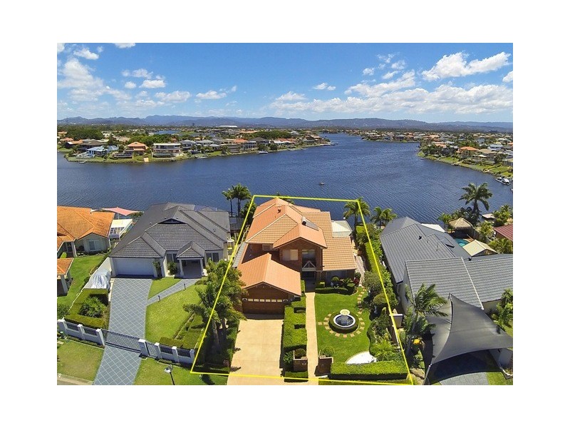 45 Cayman Drive, Clear Island Waters QLD 4226