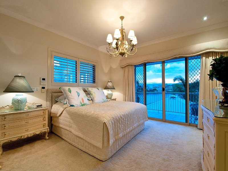 45 Cayman Drive, Clear Island Waters QLD 4226