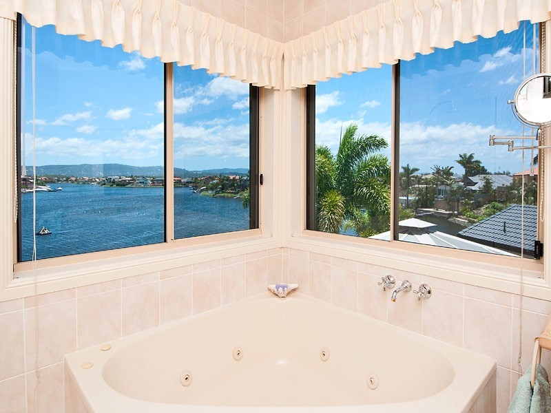 45 Cayman Drive, Clear Island Waters QLD 4226